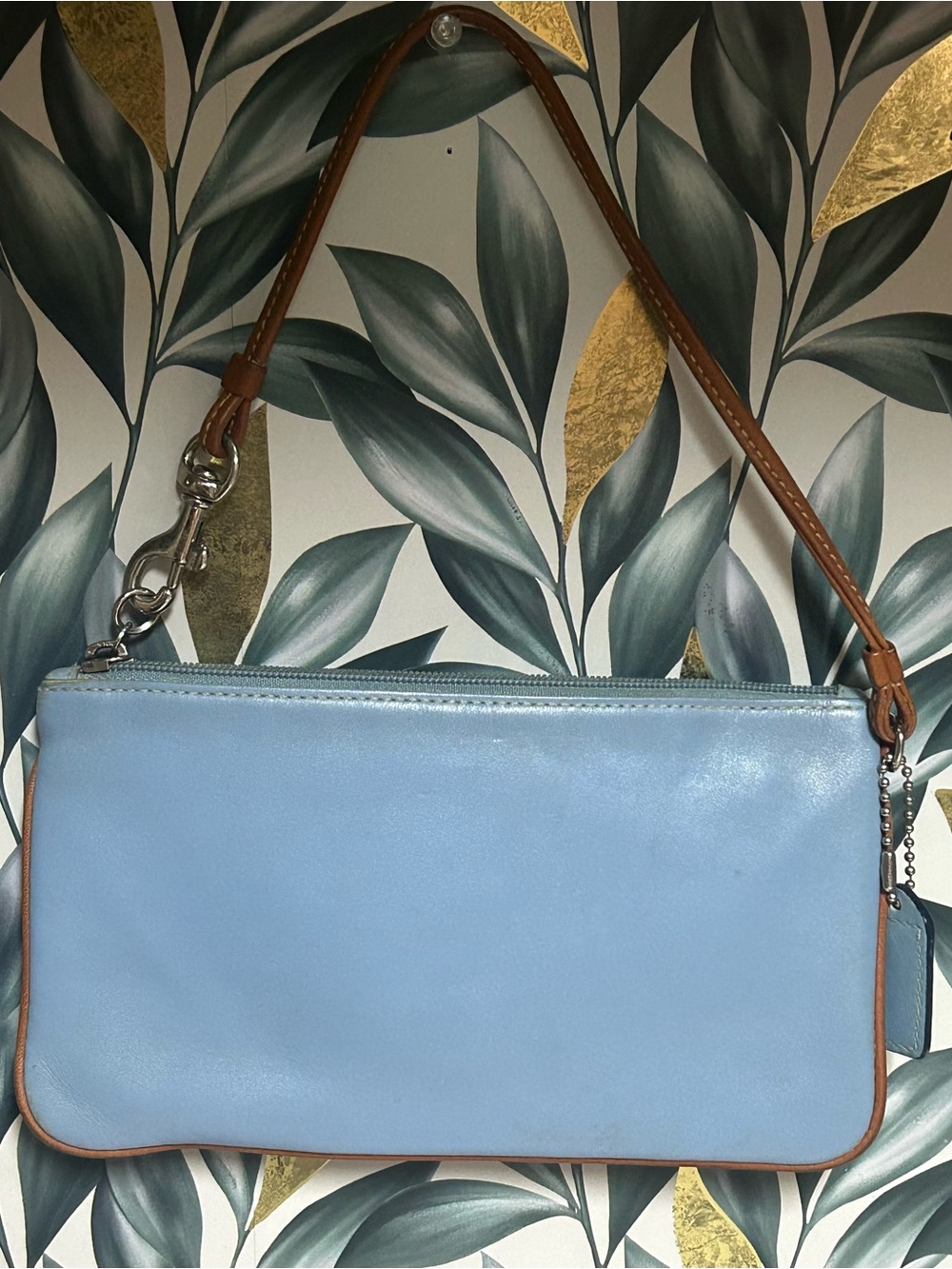 Vintage Coach Hamptons Spectator Leather Wristlet - Picture 9 of 14